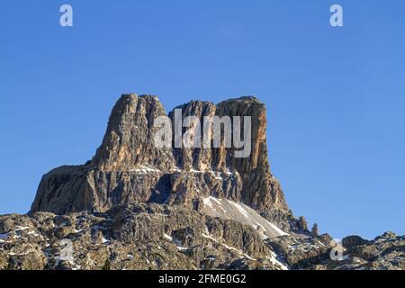 Valparola Pass, Italie - 27 octobre 2014: Monte Averau ou Forcella Averau à 2649 m el. Est une montagne dans les Dolomites dans la province de Belluno dans I Banque D'Images