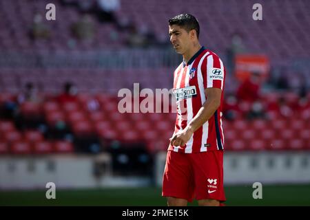 Camp Nou, Barcelone, Catalogne, Espagne. 8 mai 2021. La Liga football, Barcelone versus Atletico Madrid; Luis Suarez de Atletico de Madrid entre les pièces crédit: Action plus Sports/Alay Live News Banque D'Images