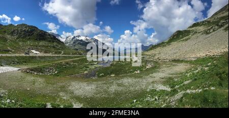 Sutenpass, Suisse -29 octobre 2016 : le col Susten (2224 m de haut) relie le canton d'Uri au canton de Berne. La route du col est à 45 km lo Banque D'Images