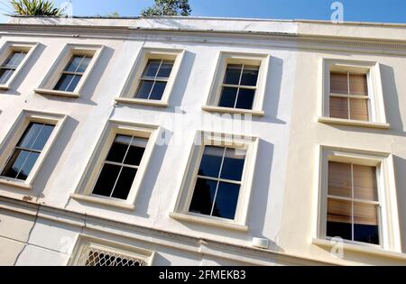 Artiste/sculpteur Sean Henry chez lui sur Norburn Street, W10.4 novembre 2002 photo Andy Paradise Banque D'Images