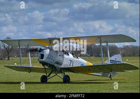 De Havilland Tiger Moth à l'aérodrome de Headcorn Banque D'Images