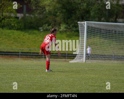 Andernach, Allemagne. 09e mai 2021. Amélie Schuster (16 FC Bayern Munich II) pendant le 2. Match de Bundesliga entre SG 99 Andernach et FC Bayern Munich II au stade Andernach à Andernach, Allemagne. Crédit: SPP Sport presse photo. /Alamy Live News Banque D'Images