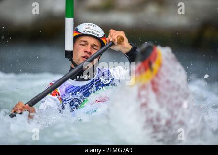 Ivrea, Turin, Italie. 9 mai 2021. Championnat d'Europe de canoë-slalom 2021 de l'ECA (et qualification olympique). Sur la photo 3 Franz ANTON (GER) C1M. Damiano Benedetto/ Alamy Live News Banque D'Images