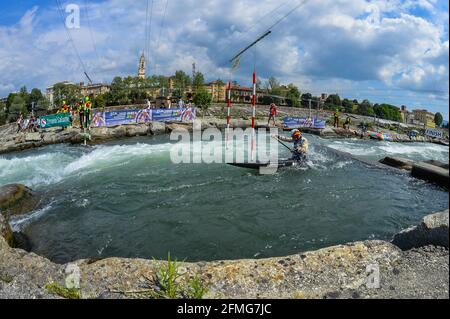 Ivrea, Turin, Italie. 9 mai 2021. Championnat d'Europe de canoë-slalom 2021 de l'ECA (et qualification olympique). Dans la photo 26 Timo TRUMMER (GER) C1M. Damiano Benedetto/ Alamy Live News Banque D'Images