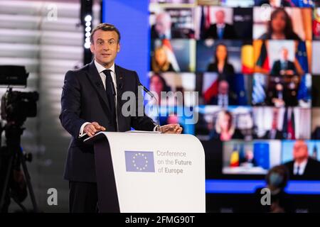 09 mai 2021, France, Straßburg: Emmanuel Macron (en Marche), Président de la France, prend la parole lors de la cérémonie d'ouverture de la Conférence sur l'avenir de l'Europe au Parlement européen. Après des mois de préparation, la conférence sur l'avenir de l'Europe est officiellement lancée aujourd'hui. La conférence, qui doit se tenir jusqu'au printemps 2022, s'appuie également sur des dialogues avec les citoyens, y compris via une plate-forme en ligne. (Vers dpa "avenir de l'Europe: Lancement de la conférence de réforme à Strasbourg") photo: Philipp von Ditfurth/dpa Banque D'Images