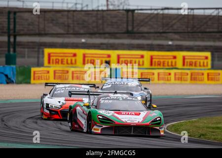 38 Wilkinson Oliver (gbr), Barnicoat Ben (gbr), Jota, McLaren 720 S GT3, action lors de la 2ème partie du Fanatec GT World Challenge Europe 2021 Powered by AWS, du 6 au 9 mai 2021 sur le circuit de Nevers Magny-cours, Magny-cours, France - photo Clément Clément / DPPI / LiveLuck Media Banque D'Images