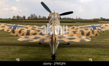 Hispano Buchon à la saison Premiere Drive-In Airshow à Shuttleworth, ancien Warden, le dimanche 2 mai 2021 Banque D'Images