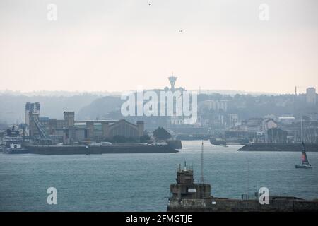 Cherbourg-en-Cotentin, Normandie, France. 28 février 2021. Vue générale du port de ferry de Cherbourg, situé au nord de la péninsule du Cotentin, dans le nord-ouest de la France. Le port du ferry de Cherbourg sert de porte d'entrée à la région de Normandie, à Paris et à partir de la Belgique, de la Hollande et de l'Allemagne. Crédit: Karol Serewis/SOPA Images/ZUMA Wire/Alay Live News Banque D'Images