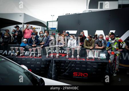 Ambiance pendant la 2ème partie du Championnat de France FFSA Tourisme 2021, du 6 au 9 mai 2021 sur le circuit de Nevers Magny-cours, Magny-cours, France - photo Paulo Maria / DPPI Banque D'Images