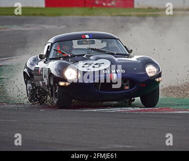 Martin Melling, Jason Minshaw, Jaguar E-Type, Jaguar Classic Challenge for Pre-66 Jaguar Cars, Donington Historic Festival, Donington Park, Angleterre, M. Banque D'Images