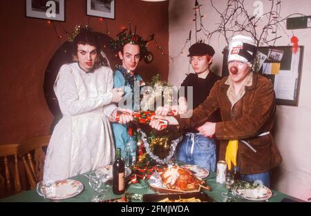 Fête de Noël du roi Adora au studio des Scieries, Golant, Fowey, Cornwall, Angleterre. Banque D'Images