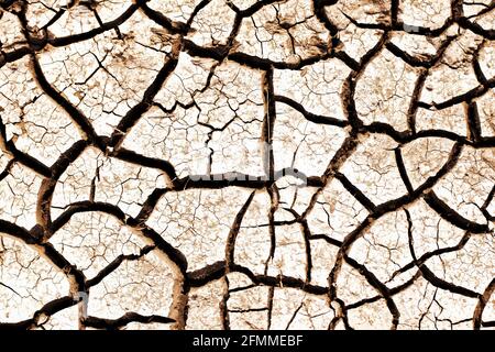 La sécheresse de la terre craquelée. Les changements climatiques catastrophiques sur la terre. La sécheresse. Les résultats de réchauffement global. Terres agricoles arides. Desert Banque D'Images