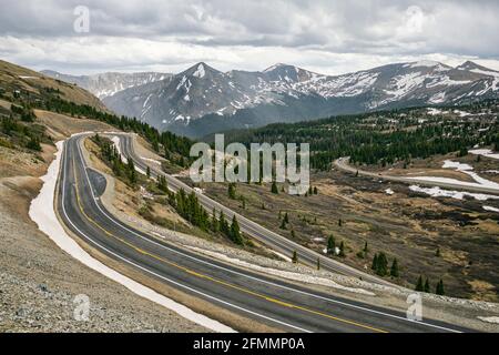 Cottonwood Pass Road dans le Colorado Banque D'Images