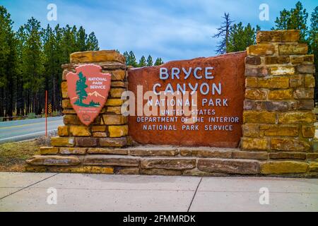 Parc national de Bryce Canyon, UT, États-Unis - 25 mars 2018 : panneau de bienvenue Banque D'Images