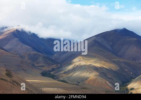 Montagnes de l'Altaï. Beau paysage de montagne. La Russie. La Sibérie Banque D'Images