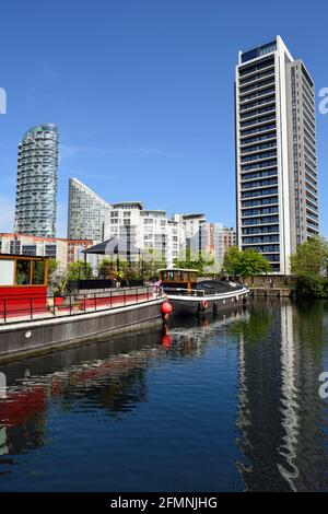 Marina de peuplier, Boardwalk Place, Docklands, East London, Royaume-Uni Banque D'Images