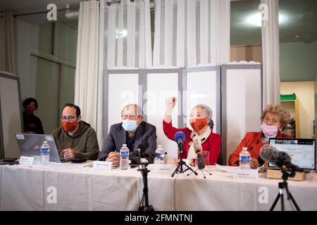 Tran français-vietnamien à Nga, 79 ans, donne une conférence de presse au siège de l'Union générale des Vietnamiens de France, à Paris, le 11 mai 2021, Un jour après son échec dans sa tentative de poursuivre Monsanto et d'autres fabricants de l'agent chimique toxique Orange sur son utilisation par les États-Unis comme arme pendant la guerre du Vietnam. TRAN à Nga, né en 1942 dans ce qui était alors français Indochine, a accusé 14 entreprises d'agrochimie de causer des dommages graves à elle et à d'autres en vendant l'agent Orange à l'armée américaine, qui a utilisé l'herbicide à l'effet dévastateur au Vietnam. Mais la cour dans la banlieue parisienne d'Evry, Banque D'Images