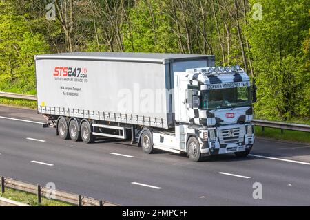 STS247 Tockwith Motorsport Team ; camions de livraison de transport, camion, véhicules lourds, transport UE, Camion, porte-bagages, véhicule 2002 Renault 11929cc, industrie européenne du transport commercial HGV, M6 à Manchester, Royaume-Uni Banque D'Images