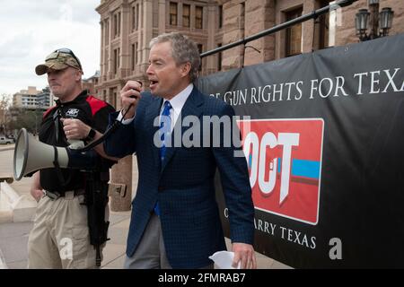 Austin, Texas, États-Unis. 5 juin 2014. Le sénateur de l'État du Texas Don Huffines s'exprime lors d'un rassemblement Open Carry Texas sur les marches sud du Capitole le 13 janvier 2017. Huffines a servi jusqu'en 2019 et a annoncé sa candidature au poste de gouverneur du Texas contre Greg Abbott en 2021. Crédit : Bob Daemmrich/ZUMA Wire/Alay Live News Banque D'Images