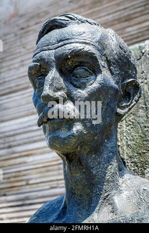 BARCELONE, ESPAGNE - 13 JUILLET 2014 : Macia Monument à la Plaza Cataluna à Barcelone, Espagne. Ce monument conçu par Subirachs en l'honneur du président domi Banque D'Images