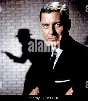 CRAIG STEVENS (1918-2000) acteur de cinéma et de télévision américain le plus connu Pour son rôle TV en tant que détective privé Peter Gunn Banque D'Images