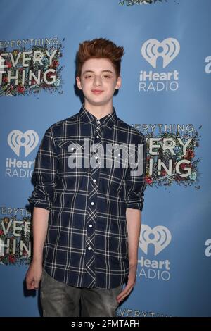 LOS ANGELES - 6 MAI : Thomas Barbusca  à la première « tout, tout » sur le TCL Chinese 6 Theatre le 6 mai 2017 à Los Angeles, CA Banque D'Images