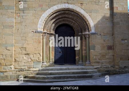 Église romane de Santa Eugenia de Berga, Catalogne, Espagne. Construit au XIe siècle Banque D'Images