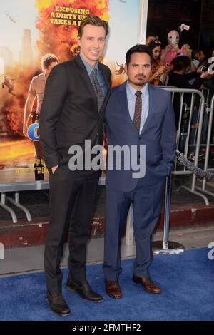 LOS ANGELES - 20 MARS : Dax Shepard, Michael Pena à la première « Chips » de Los Angeles au Théâtre chinois IMAX de TCL le 20 mars 2017 à Los Angeles, CA Banque D'Images