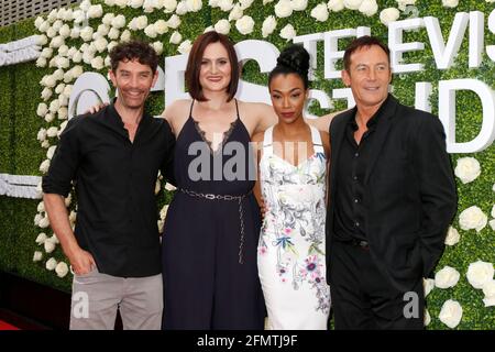 LOS ANGELES - 1er AOÛT : James Frain, Mary Chieffo, Sonequa Martin-Green, Jason Isaacs au CBS TV Studios Summer Soiree TCA Party 2017 au CBS Studio Center le 1er août 2017 à Studio City, CA Banque D'Images