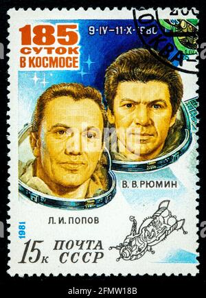 UNION SOVIÉTIQUE - VERS 1981: Un timbre imprimé par l'Union soviétique montre 185 jours dans un espace 09.04-11.10.1980 Popov Ryumin Soyuz-35 Salyut-6 Soyuz-37 port Banque D'Images