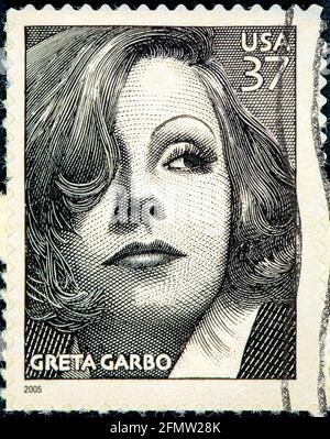 ÉTATS-UNIS D'AMÉRIQUE - Circa 2004: Un timbre imprimé aux États-Unis montrant Greta Garbo vers 2004 Banque D'Images