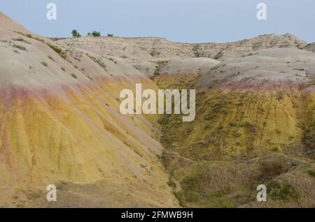 Yellow Mounds dans le parc national de Badlands, Dakota du Sud, États-Unis Banque D'Images