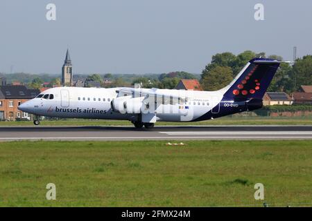 Bruxelles, Belgique – 10. Mai 2017: Brussels Airlines BAE Systems Avro 146-RJ100 à l'aéroport de Bruxelles (BRU) en Belgique. Banque D'Images