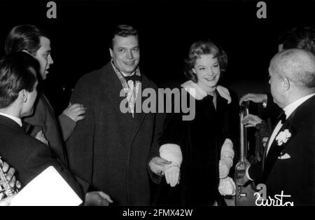 Schneider, Romy, 23.9.1938 - 29.5.1982, actrice allemande, demi-longueur, Avec Karlheinz Boehm, DES INFORMATIONS-SUPPLÉMENTAIRES-DROITS-AUTORISATION-NON-DISPONIBLES Banque D'Images