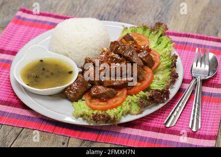 lak de boeuf, tuk national cambodgien mérique, lime cambodgienne et sauce trempée au poivre noir Banque D'Images