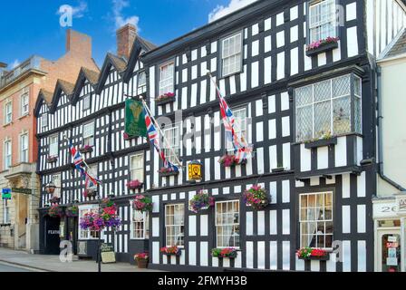 16e siècle les plumes Hotel, High Street, Ledbury, Herefordshire, Angleterre, Royaume-Uni Banque D'Images