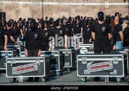 Rome, Italie 17/04/2021: Manifestation nationale des travailleurs du divertissement 'Bauli in Piazza', piazza del Popolo. © Andrea Sabbadini Banque D'Images
