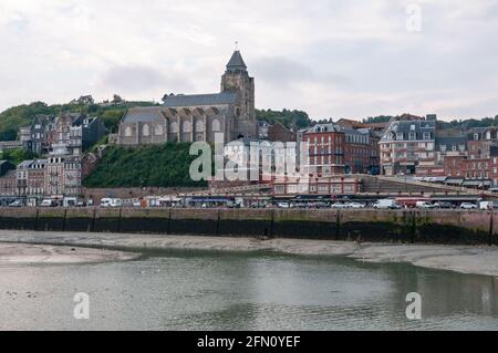 Ville du Treport avec église Saint-Jacques, Seine-Maritime (76), Normandie, France Banque D'Images