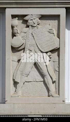 Londres, Angleterre, Royaume-Uni. Buchanan House (1934) 3, place Saint-James, SW1. Détail de la façade par Newbury Trent - Town Crier Banque D'Images