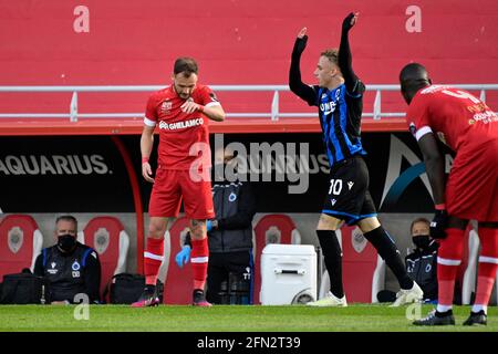 Birger Verstraete d'Anvers et Noa Lang du Club photographiés lors d'un match de football entre le Royal Antwerp FC et le Club Brugge, jeudi 13 mai 2021 à Antwe Banque D'Images