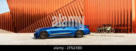 Żory/Pologne - 09.15.2019: BMW 330i avec M Performance Package, en face du Fire Museum. Modèle G20 - moteur R6 258 ch. Banque D'Images