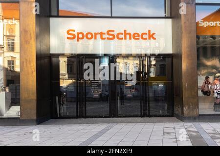 Boutique Sportscheck sportswear à Munich Banque D'Images