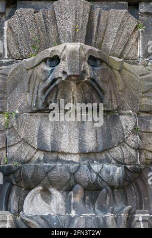 Koblenz, Allemagne - 07 juillet 2018 : Bas-relief d'un aigle sur le monument de l'empereur Guillaume I à Koblenz Banque D'Images