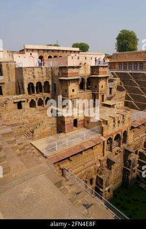 Plan vertical du stewell Chand Baori dans le village D'Abhaneri au Rajasthan Banque D'Images