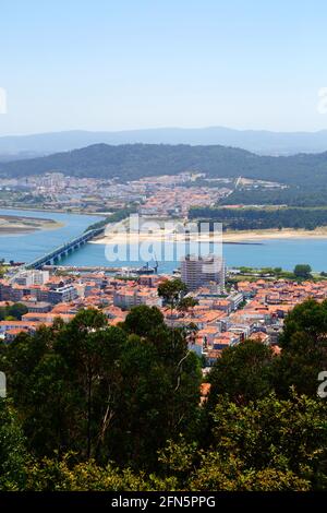 Vue aérienne de Viana do Castelo, Ponte de Lima et la rivière Pont Eiffel à partir de la Monte de Santa Luzia, la province du Minho, au nord du Portugal Banque D'Images