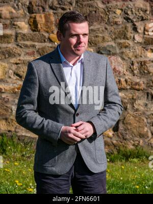 Douglas Ross, chef du parti conservateur écossais, sur la piste de campagne électorale écossaise, visite Haddington, East Lothian, Écosse, Royaume-Uni Banque D'Images