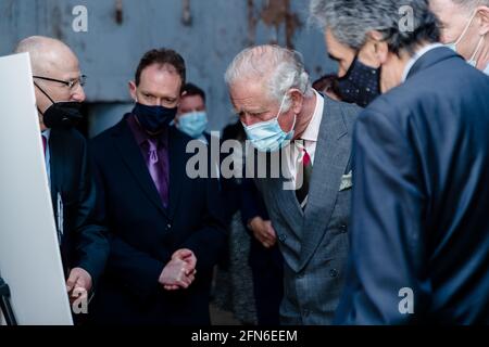 MERTHYR TYDFIL, PAYS DE GALLES - 14 MAI 2021 : le prince Charles visite la synagogue Merthyr Tydfil et écoute les plans pour restaurer le bâtiment classé à sa gloire formelle. Crédit photo John Smith / Alamy Live News Banque D'Images