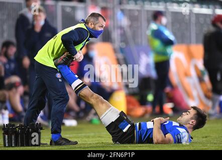 Terrain de jeux, Bath, Somerset, Royaume-Uni. 14 mai 2021. Anglais Premiership Rugby, Bath versus sale Sharks; will Muir of Bath reçoit l'attention Credit: Action plus Sports/Alay Live News Banque D'Images