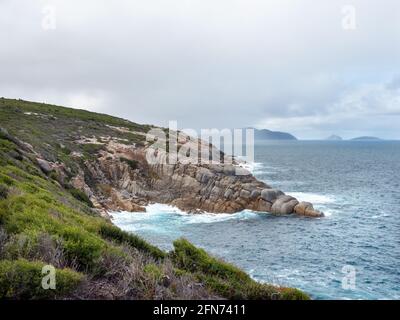 Vues sur le circuit de marche de Tongue point, parc national Wilsons Promontory, Australie Banque D'Images