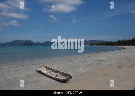 Indonésie Iles Anambas - Jemaja Island Padang Melang Beach panoramique vue Banque D'Images